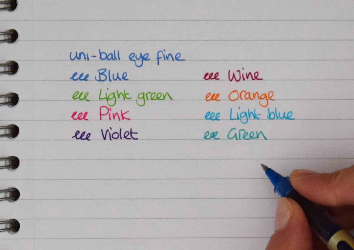 UB-157 eye Fine Kugelschreiber, Uni Super-Tinte in ausgewählten Farben, 0.7 mm Spitze, 8 Stück
