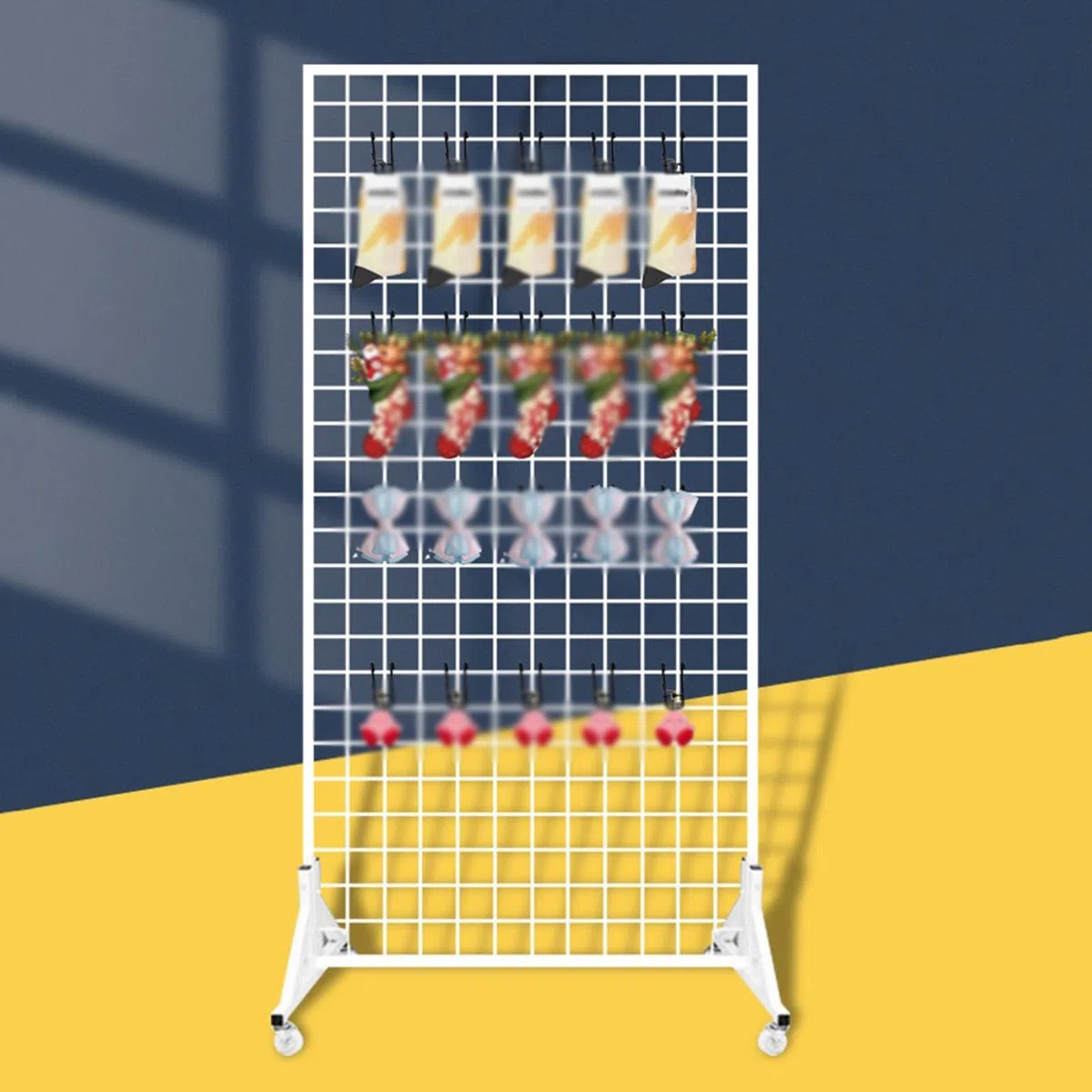 Robustes Wanddisplay-Gestell aus Drahtgeflecht mit Rollen, multifunktionale Trägerplatte aus Metallgitter, geeignet für Kunst- und Handwerksausstellungen, T-förmiges Fußdesign, schwarz, vers