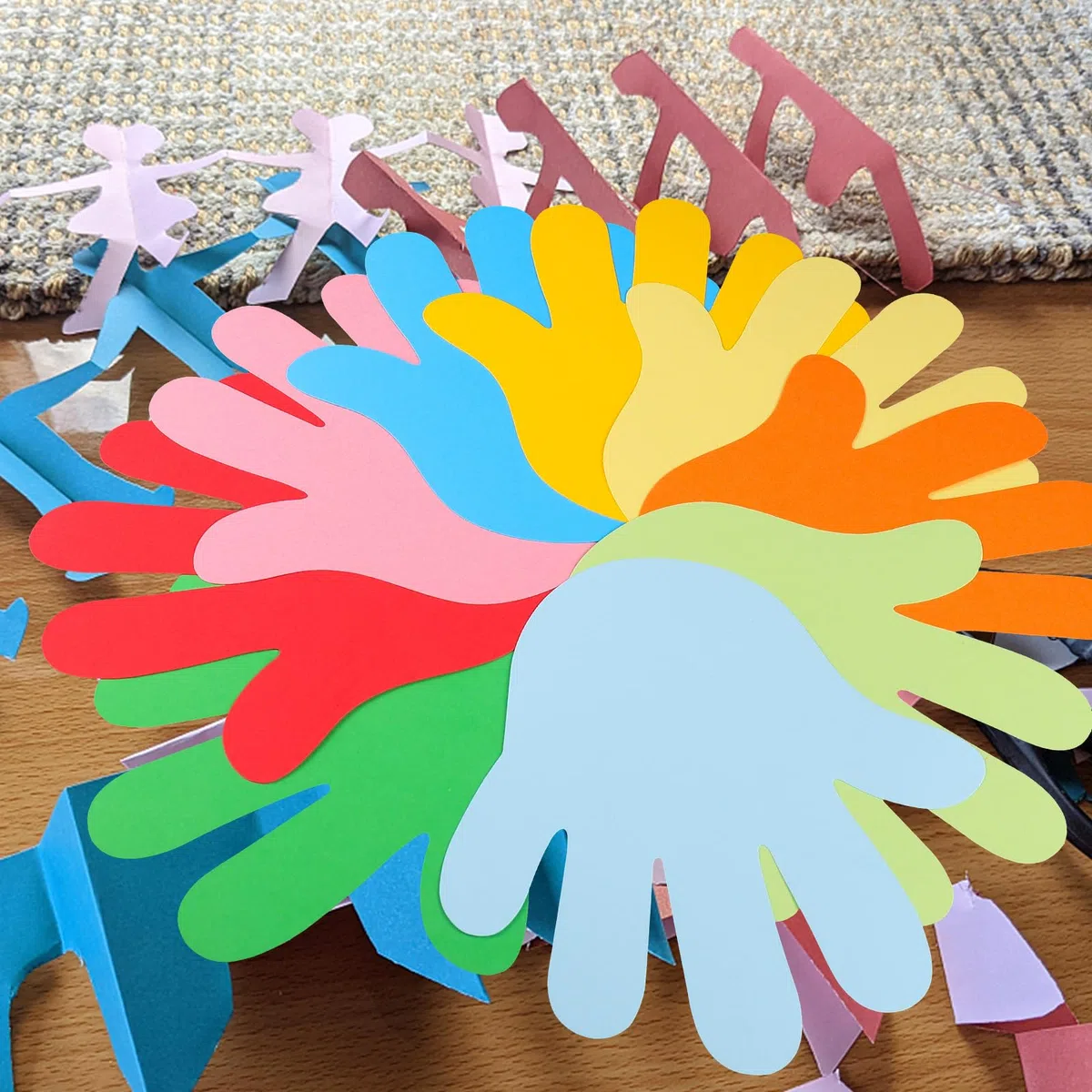 MAGICLULU Farbige Papierausschnitte Handform 72 Stück Kinder DIY Papierschnitt Kunstdekore Klassenzimmer Wanddekoration Für Schule Und Party