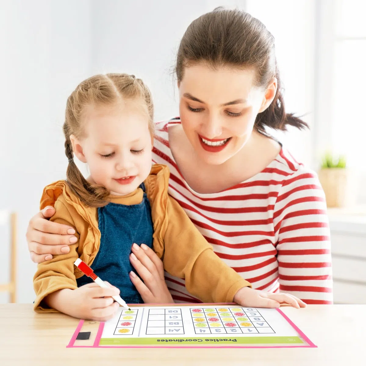 Dry Erase Taschen Set Enthalten 10 Stück Wiederverwendbare Trocken Abwischbare Durchsichtige Tasche, 10 Löschbare Stifte, 6 Radiergummi und 4 Metallösen für Büro und Schule