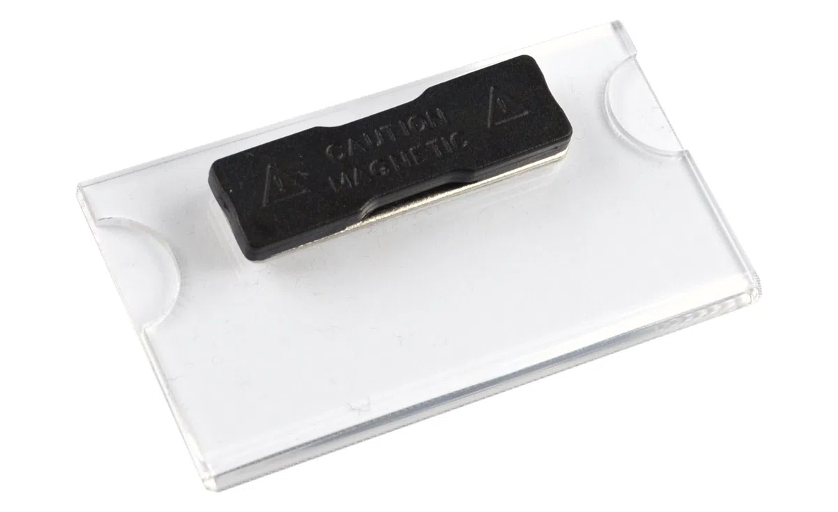 100 Stück Namensschild mit Magnet transparent Acryl-Namensschild, glasklar, 2 mm stark mit Daumenaussparung, verschiedene Größen, mit Magnet namensschild für Kleidung (70x25 mm)